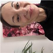 Profesora de pintura acrílica, especialidad pouring
